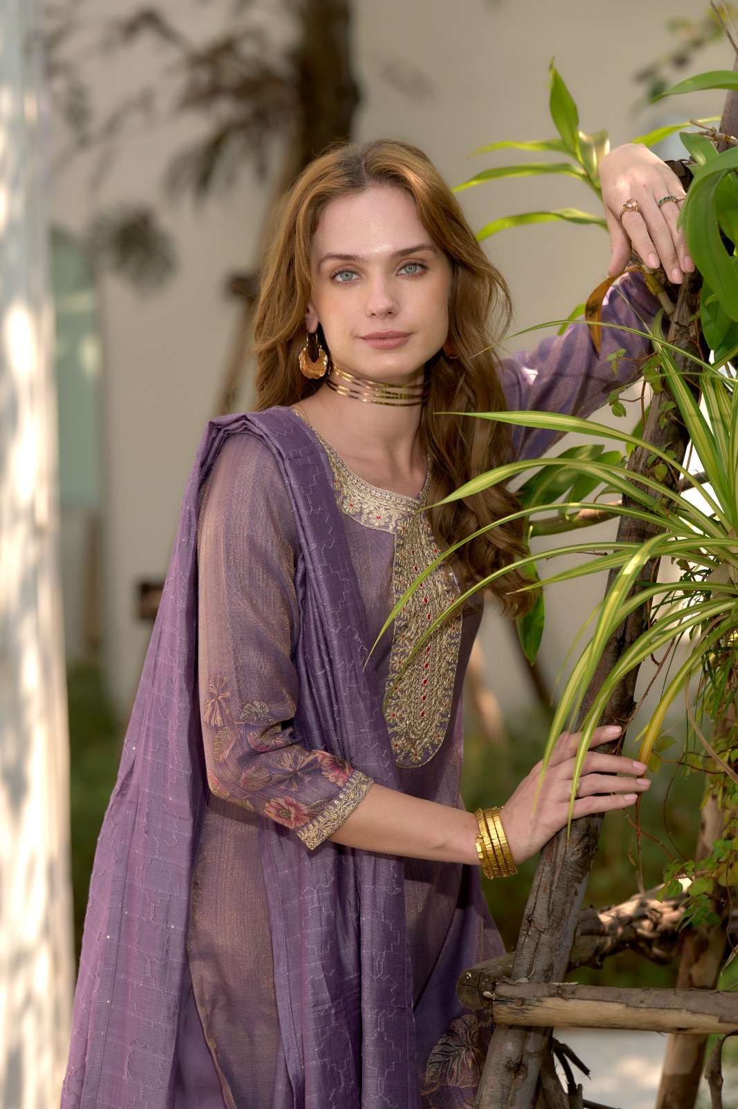 LABEL DESIGN NO S2004 Tissue KURTI WITH PANT DUPATTA collection manufacturer surat 