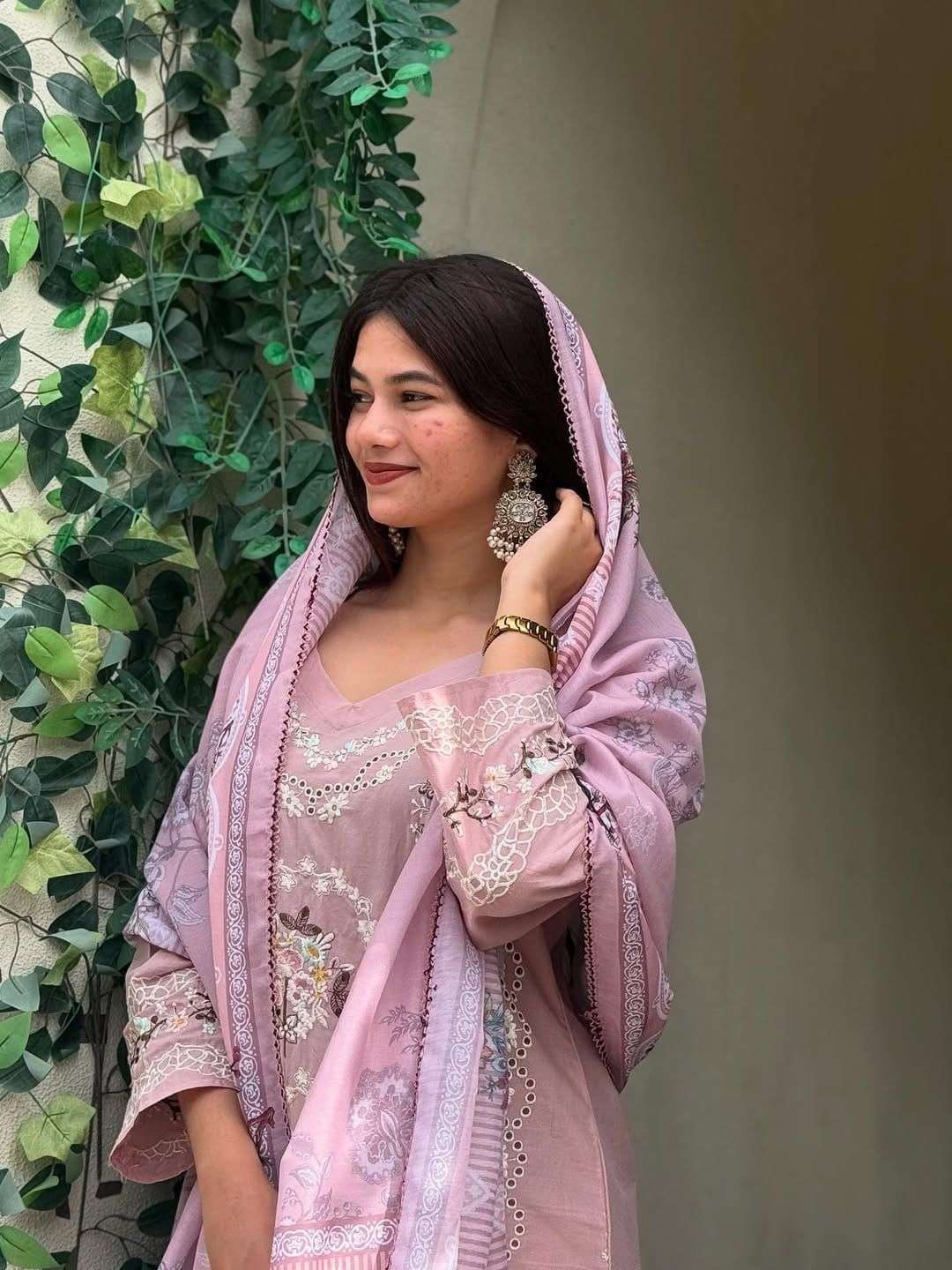 3622 by JIHAN suit collection manufacturer Surat 