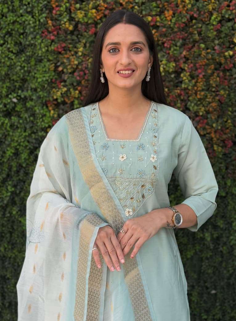 Design No 369 Designers Kurti Pent Dupatta collection manufacturer Surat 