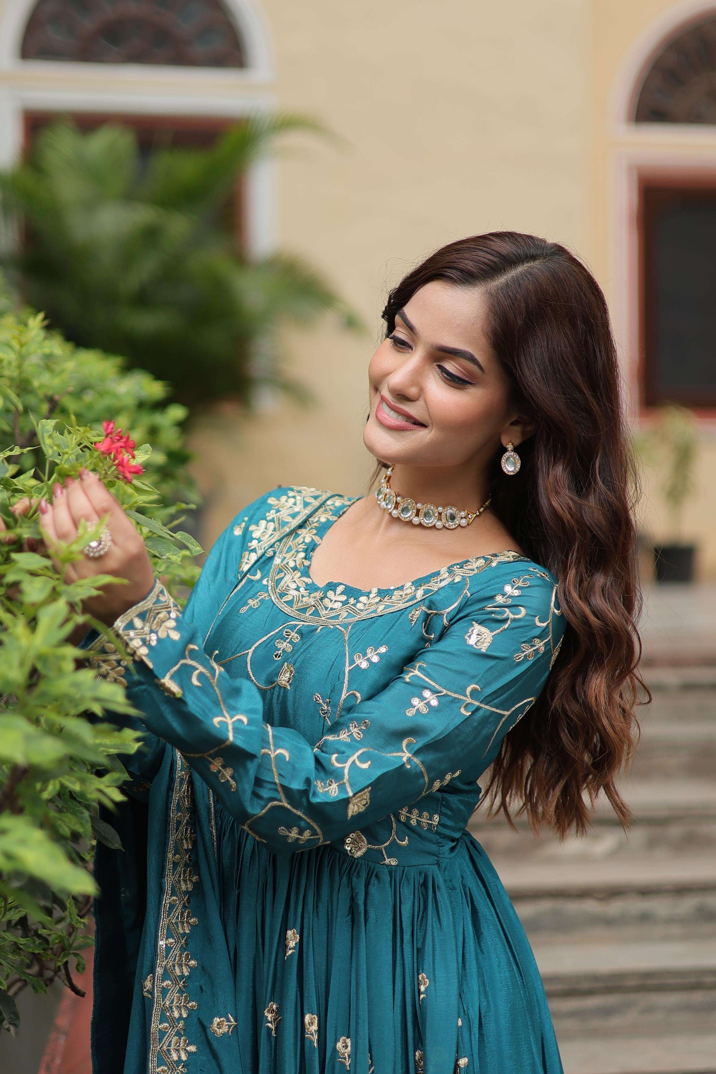 DESIGNER READYMADE kurti TOP SHARARA DUPATTA COLLECTIONS manufacturer Surat 