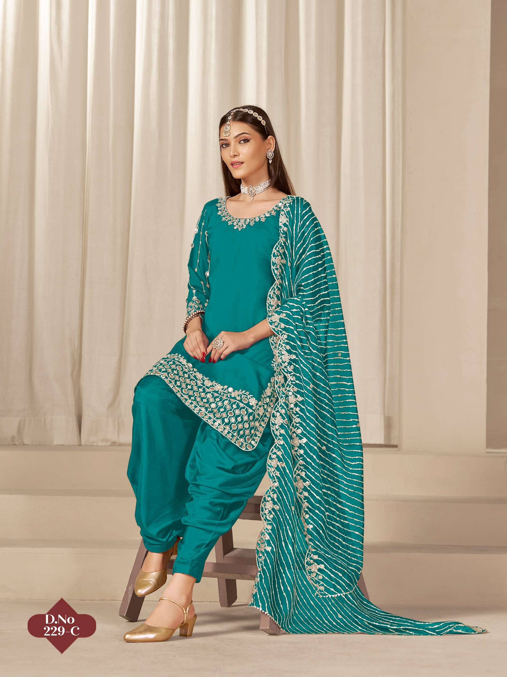 AANAYA VOL 229 A by Dani creation suit collection manufacturer Surat 