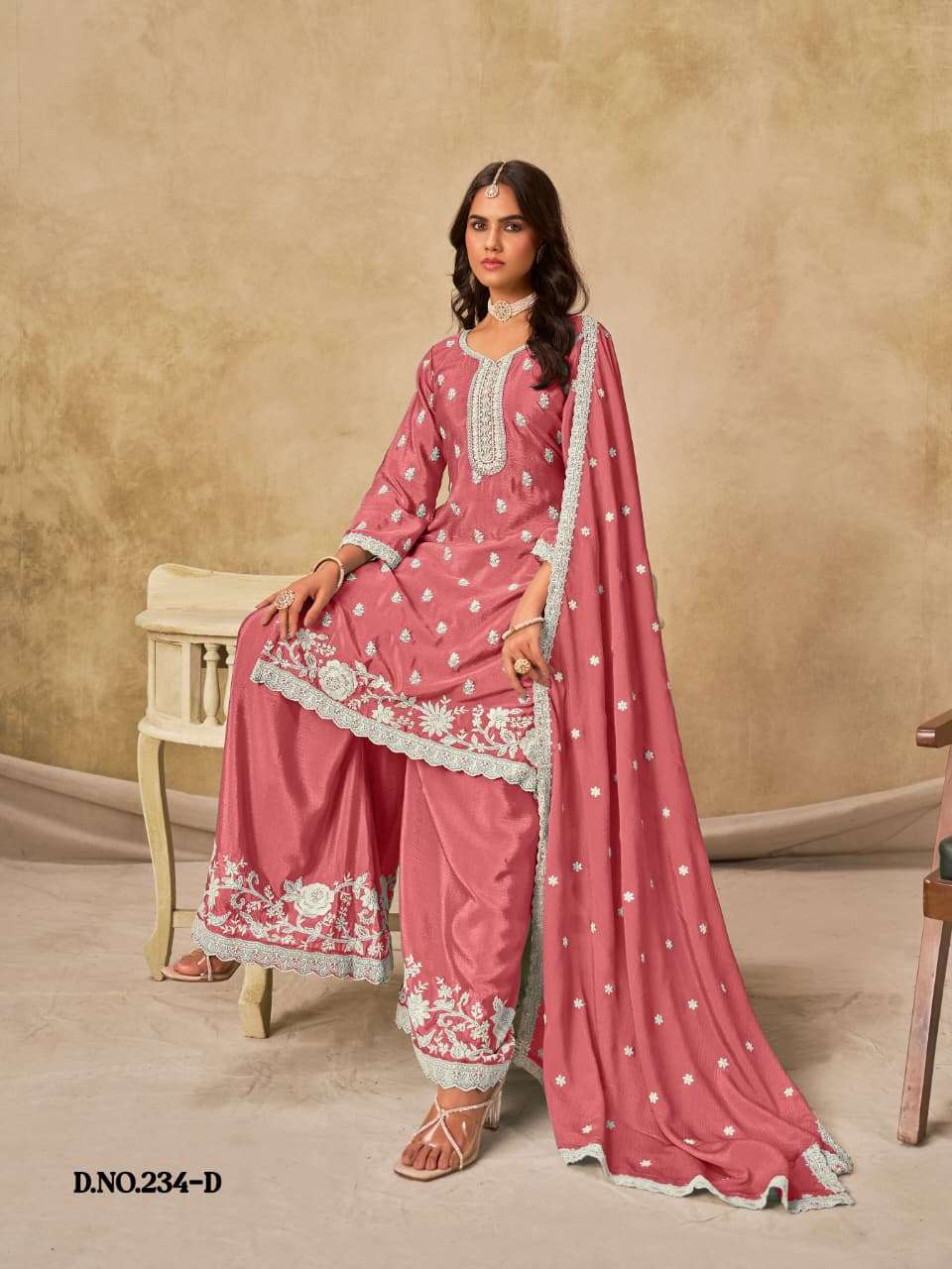 AANAYA VOL 234 by Dani creation suit collection manufacturer Surat 