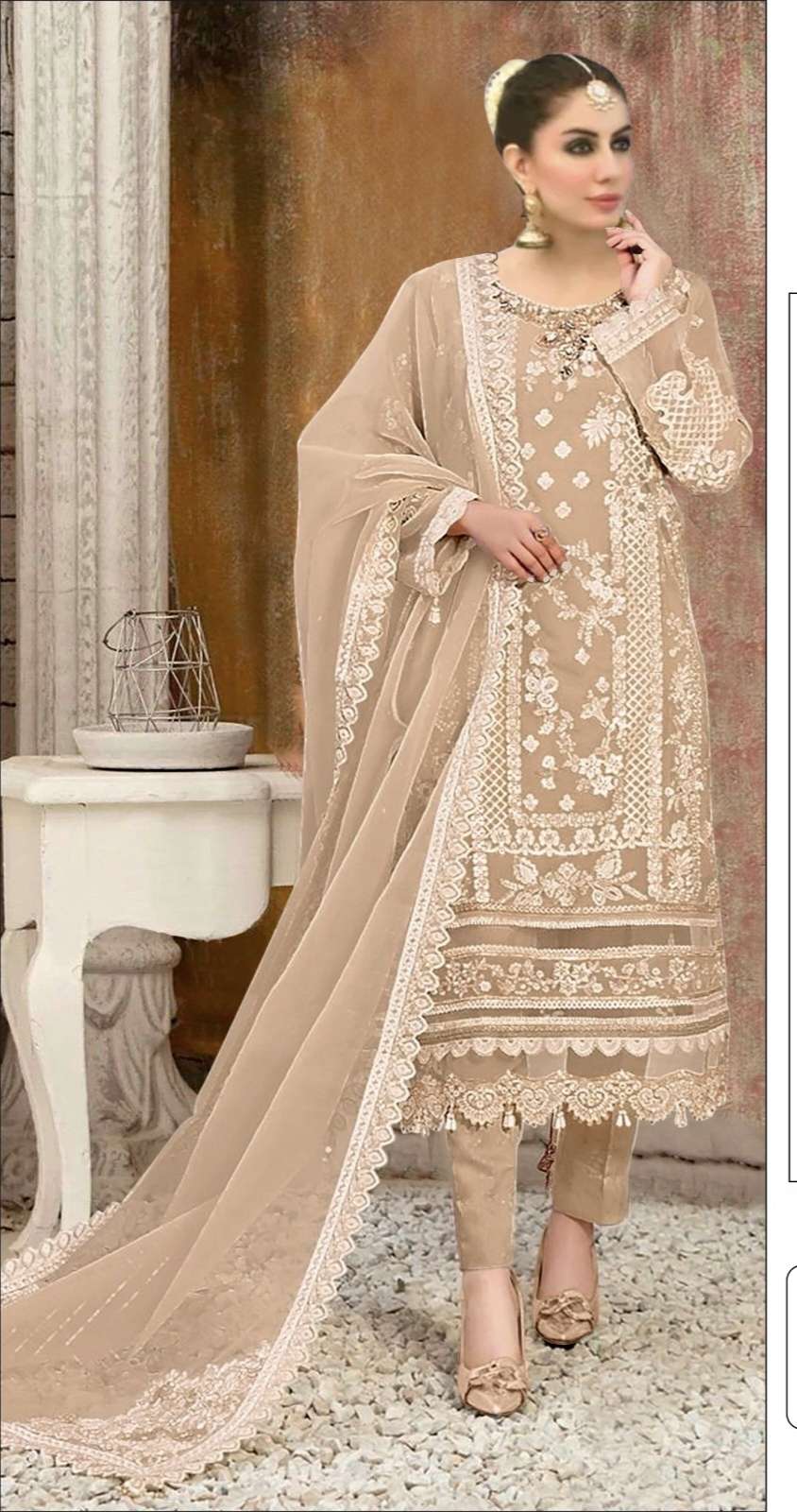 Design no 488 by Motifz Organza suit collection manufacturer Surat 