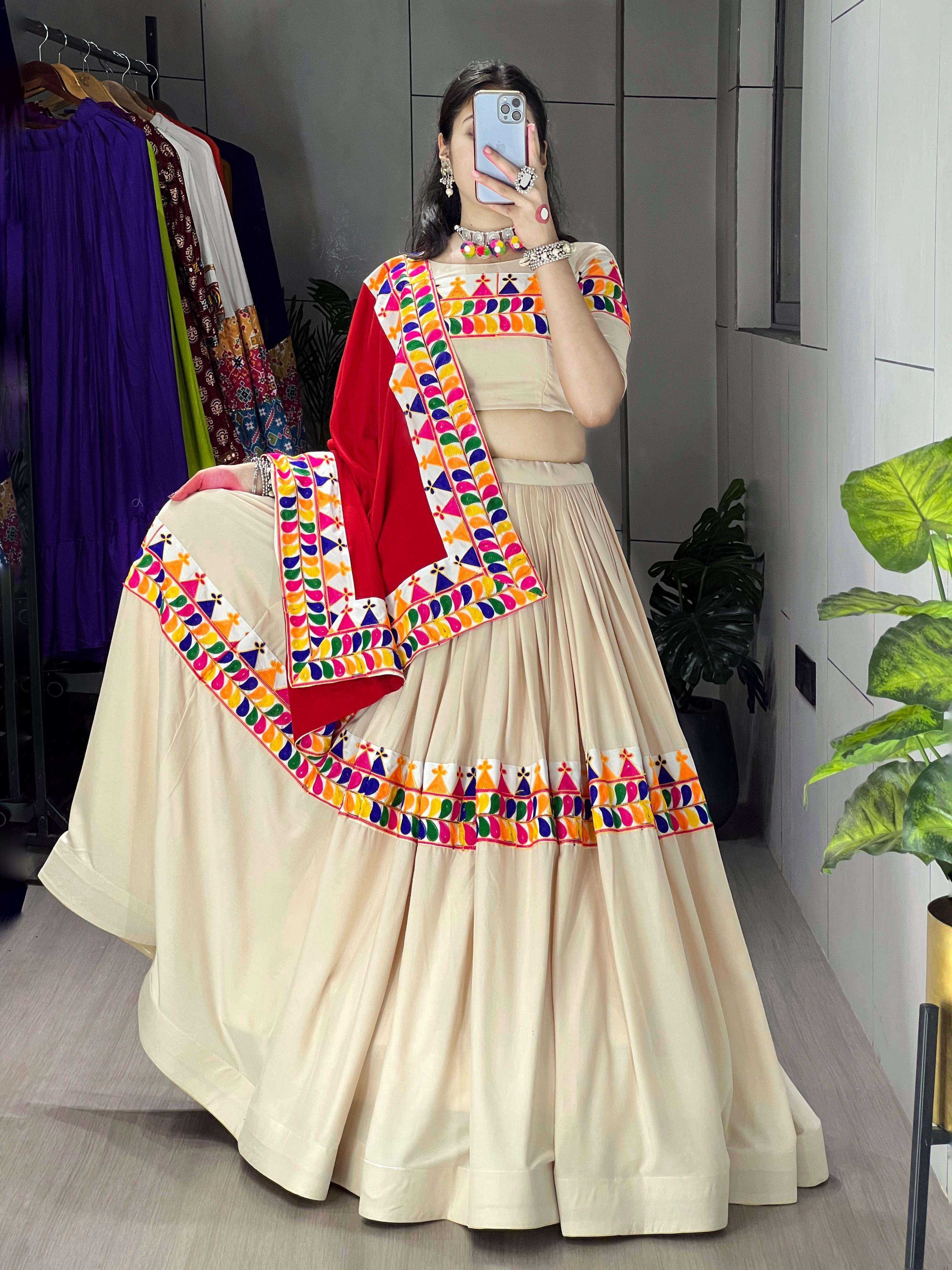 Exotic Vanilla Toned Chaniya Choli collection manufacturer Surat 