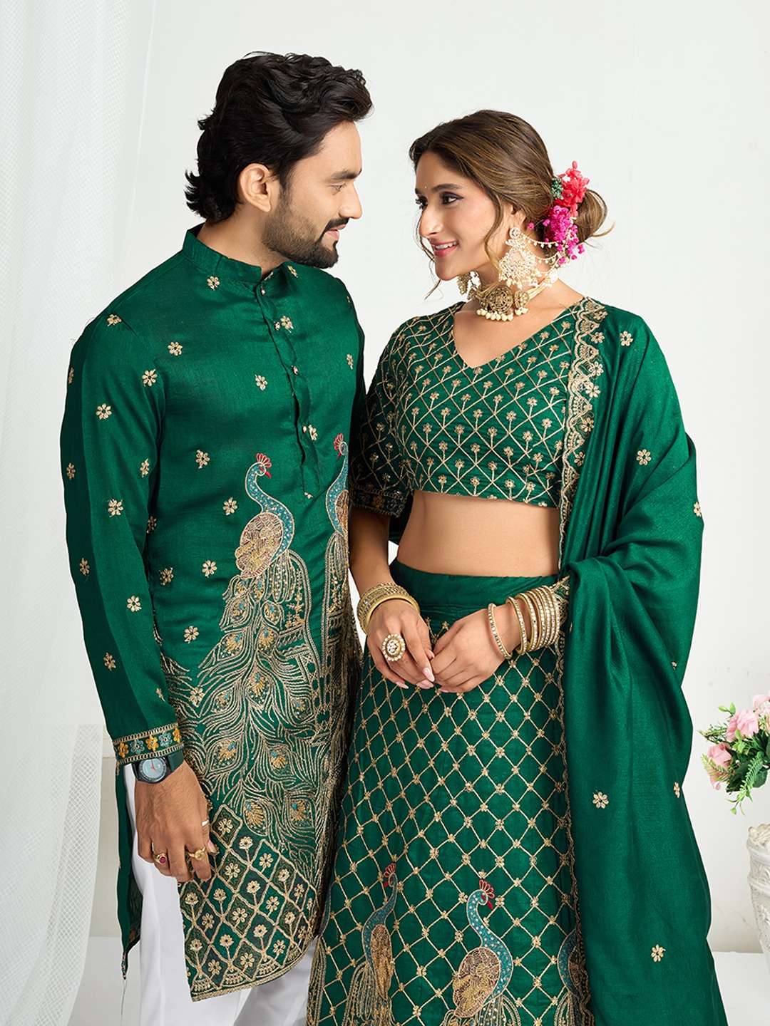 COUPLE WEDDING COLLECTION manufacturer Surat 