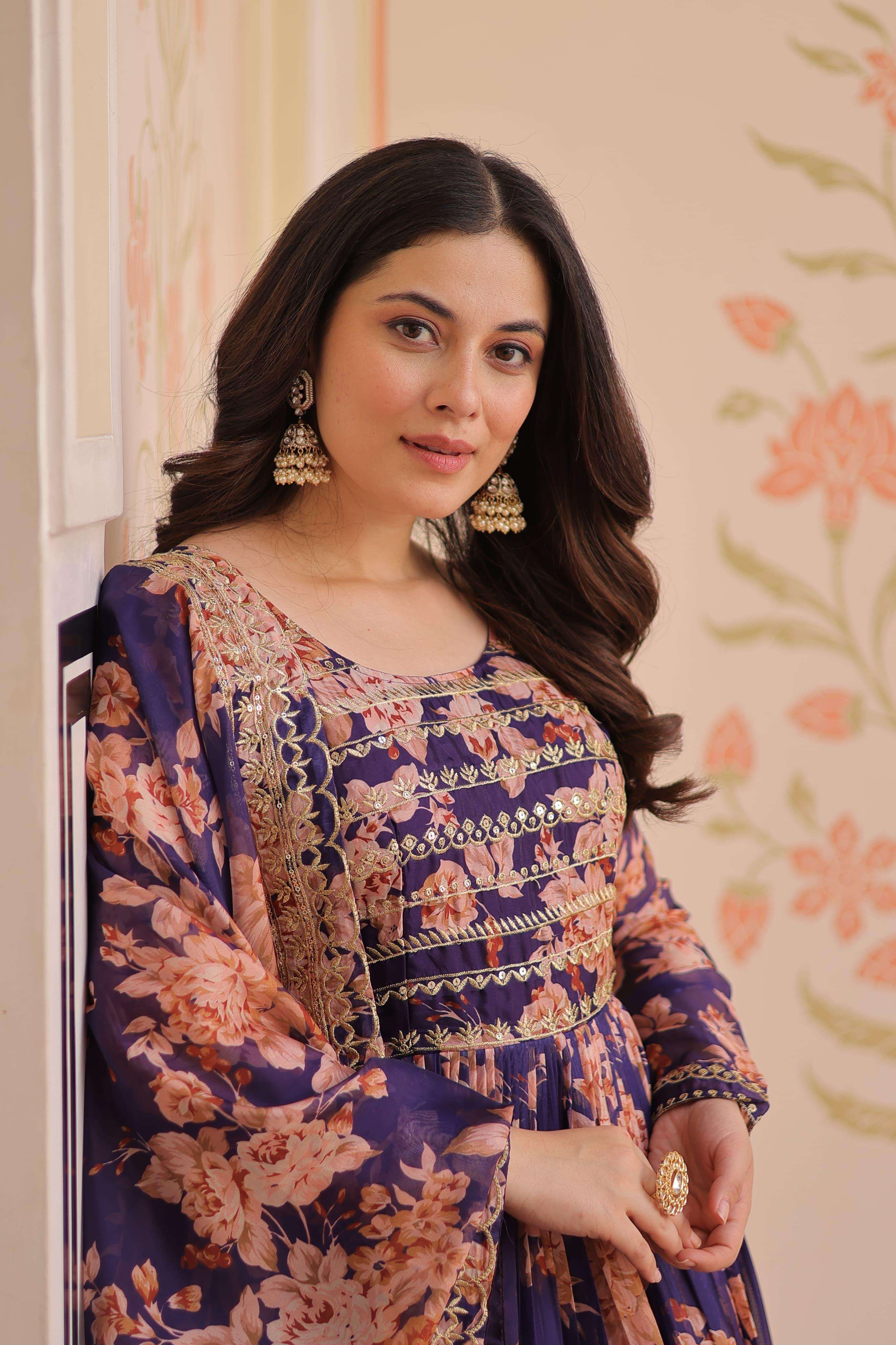 Code LW 9236 Designer Readymade Gown Dupatta Collections manufacturer surat 