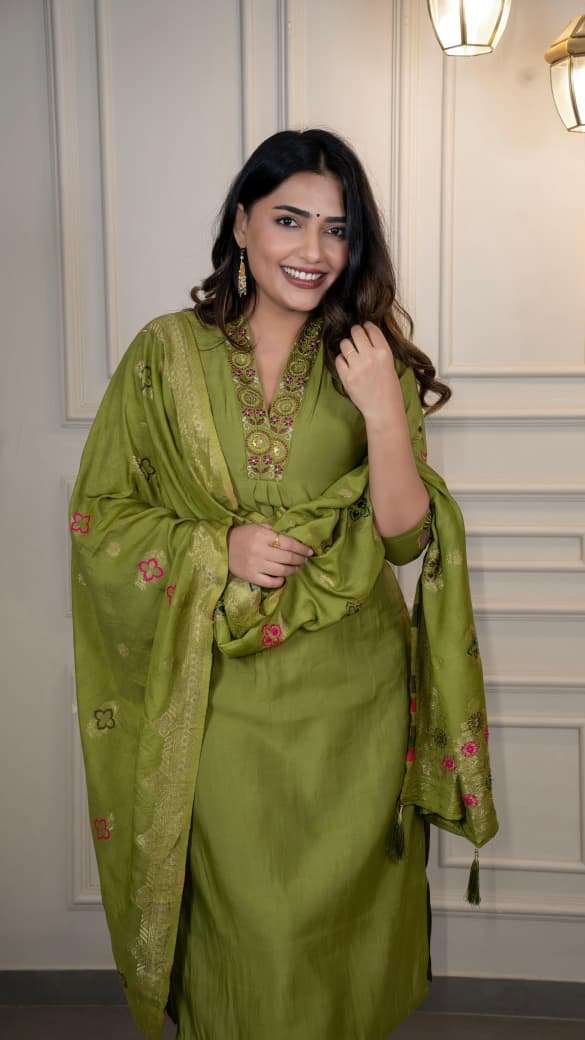 Designers Kurti Pent Dupatta Set collection manufacturers surat 