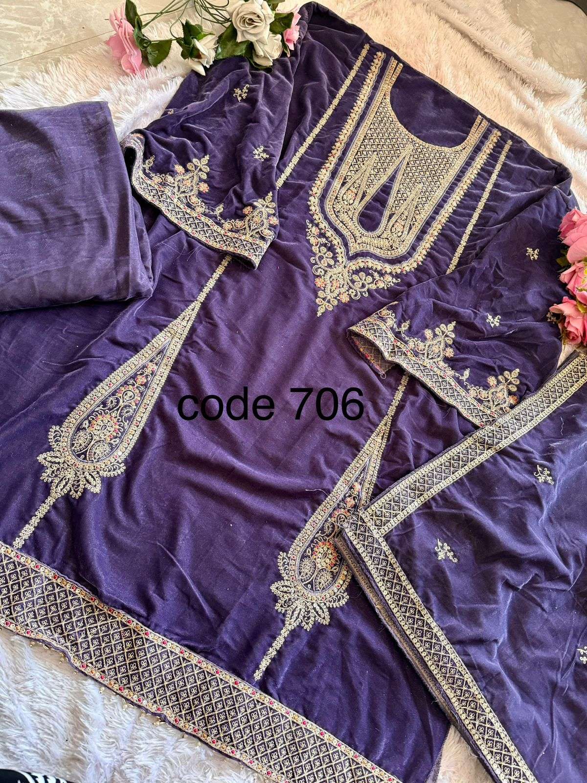code 706 by Ziaaz Design suit collection manufacturers surat 