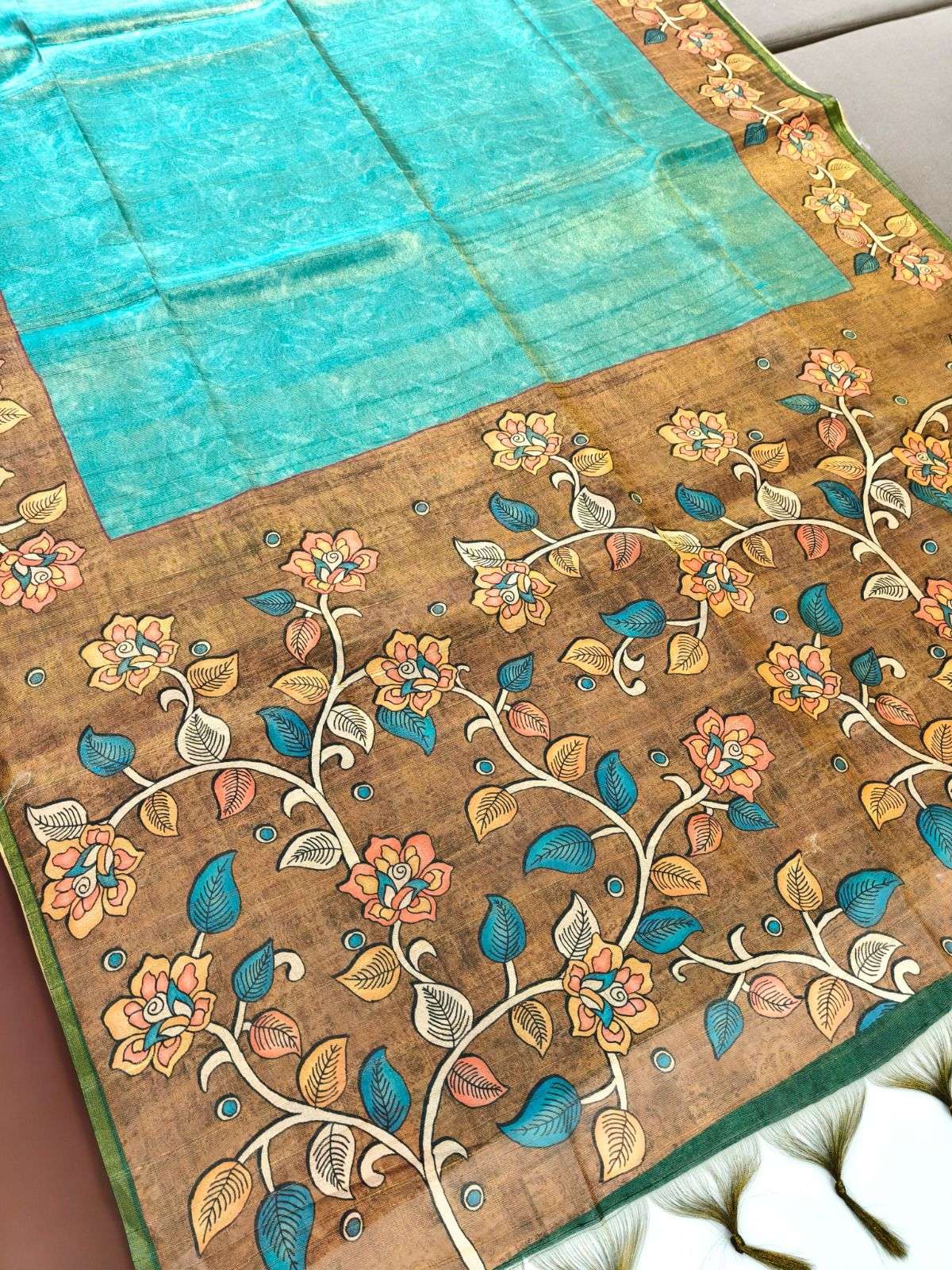 Rutrang🌹 TISSUE TUSSAR 3 – Premium Soft Tissue Tussar Silk Saree with Traditional Floral Print