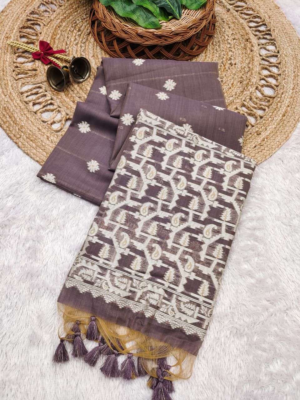 Rutrang  – Premium Jamdani Concept Saree