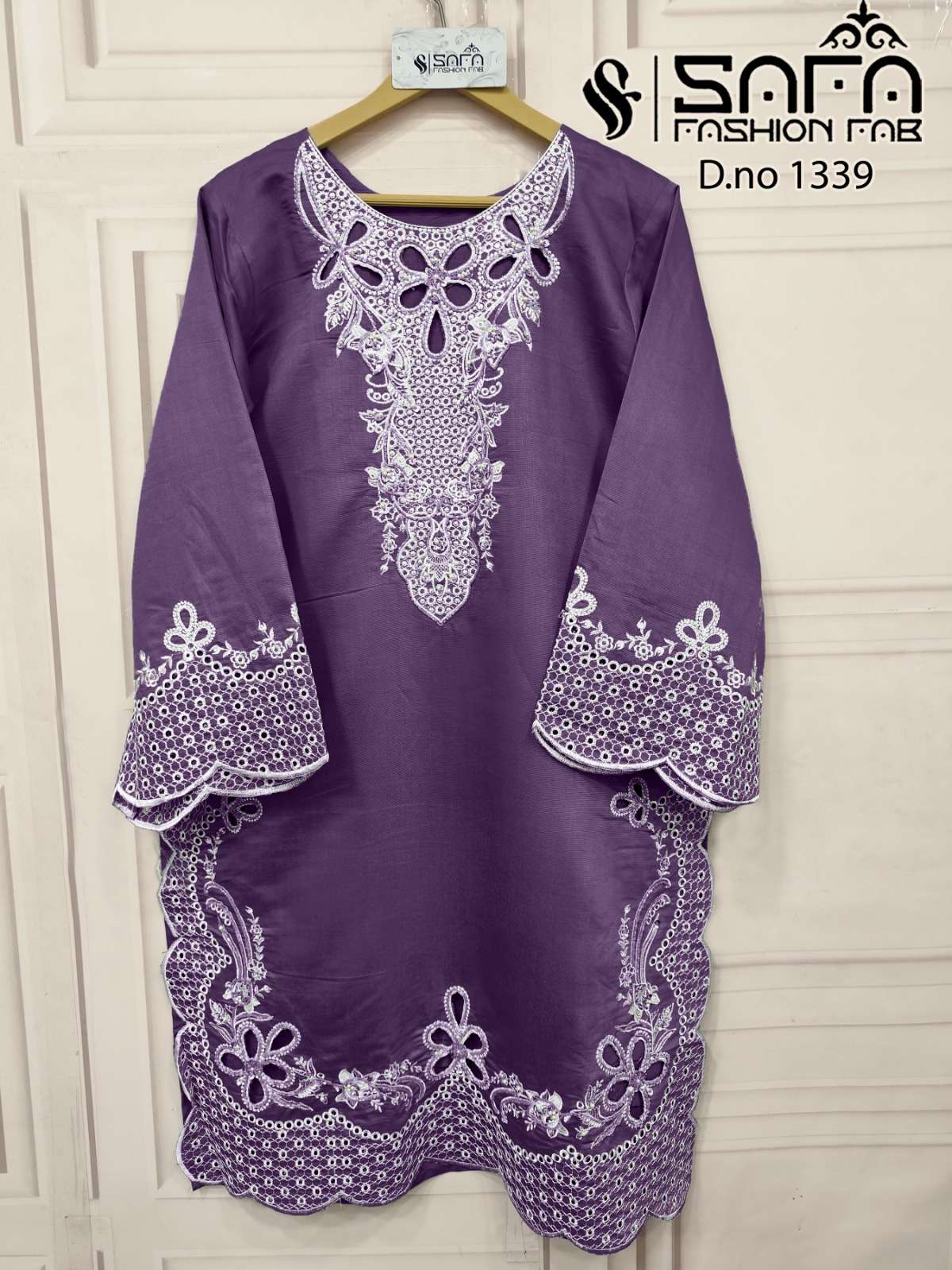 D no 1339 safa fashion suit collection manufacturers surat 