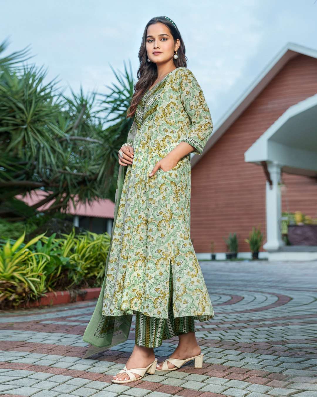 Exclusive Setwise cotton Kurti collection manufacturers surat 