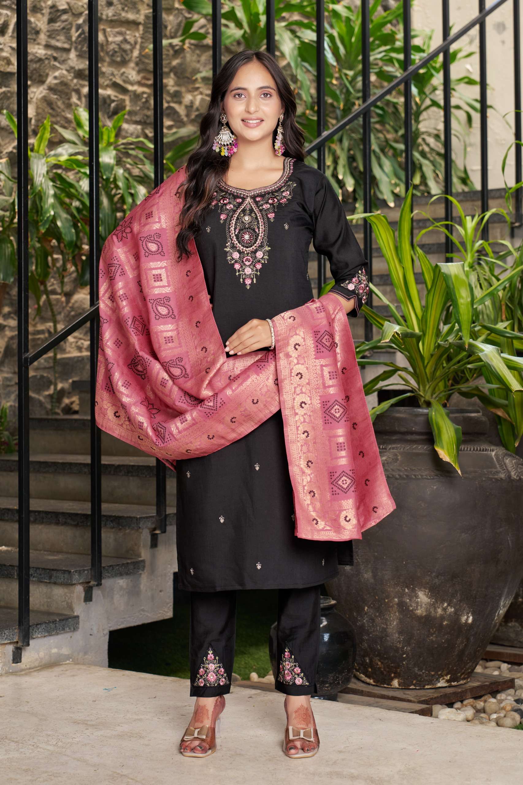 AL 120 kurti collection manufacturers surat 