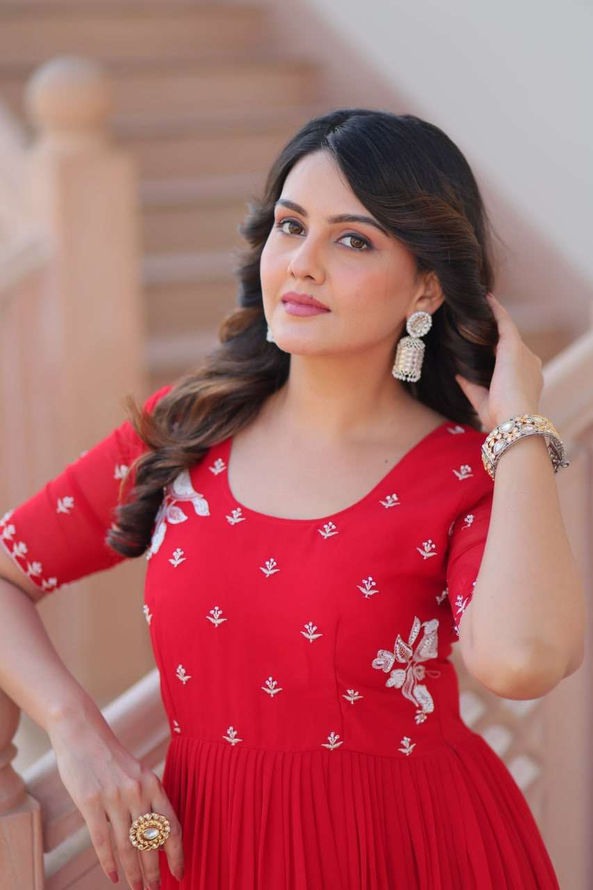 Code KA 1173 gown collection manufacturers surat 