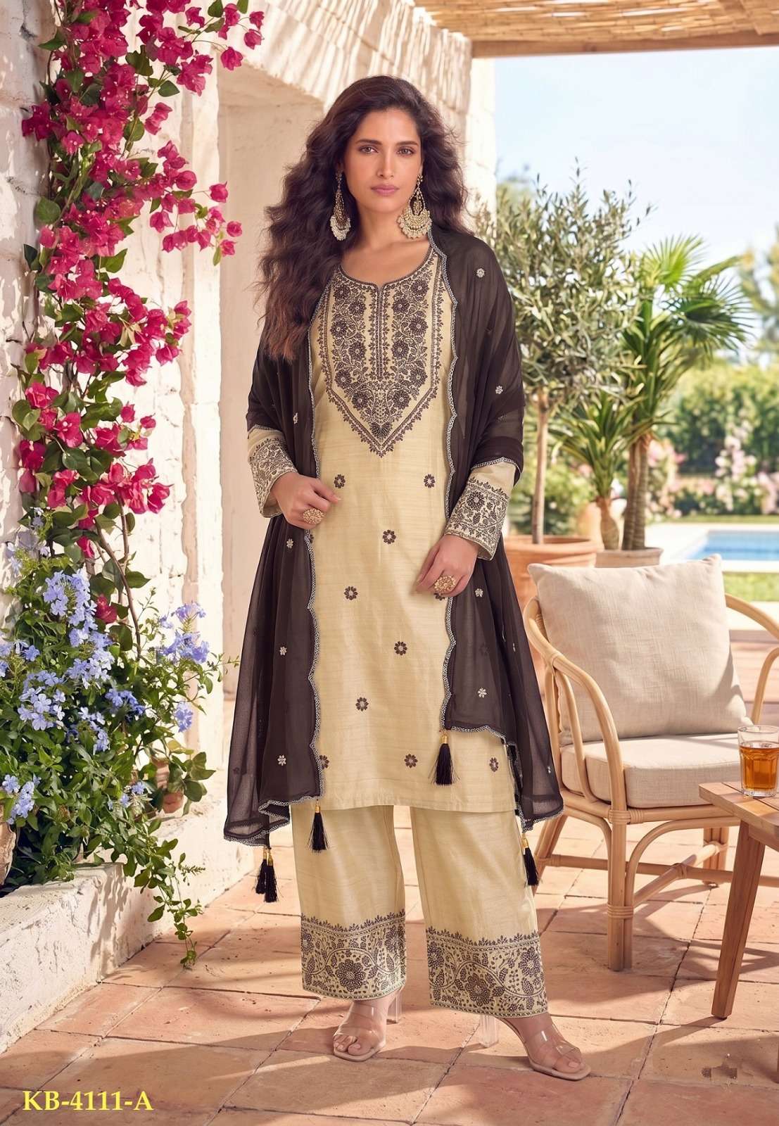 Design no KB 4111 suit collection manufacturers surat 
