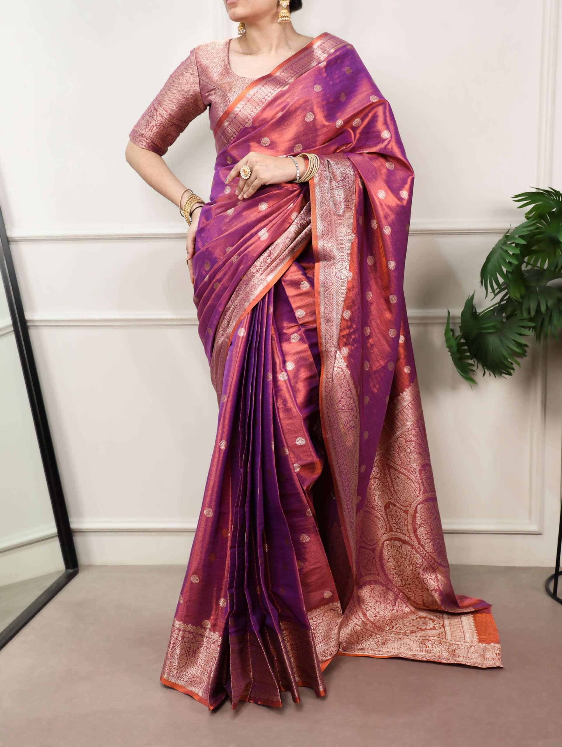 Kasavu GlowDual Shade Elegance saree Collection manufacturer surat 