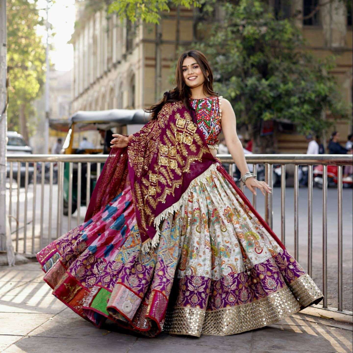 CL 137 NAVRATRI  SPECIAL CHANIYA CHOLI collection manufacturers surat 