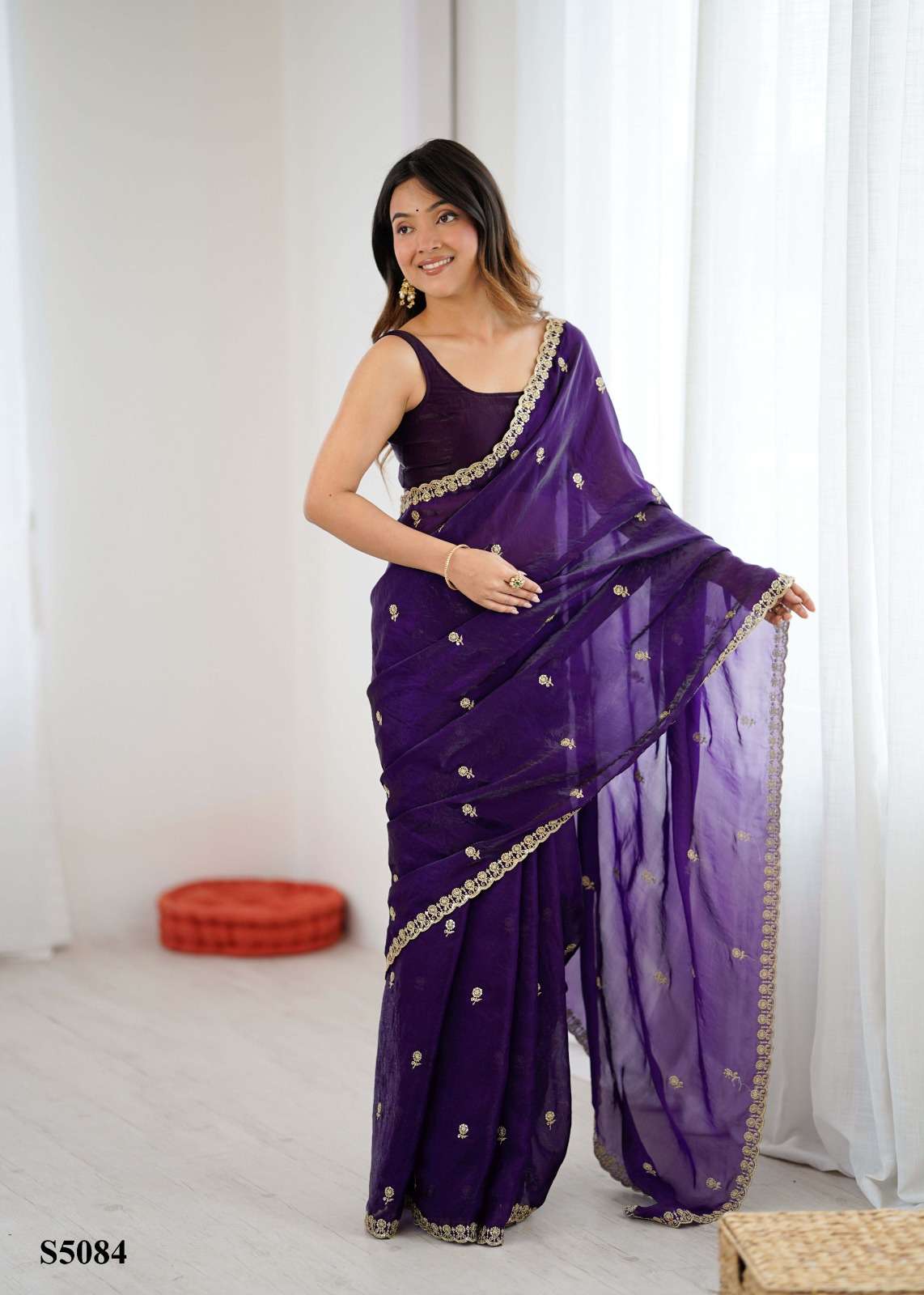AVIRA FESTIVE WEAR SAREE COLLECTION manufacturers surat 