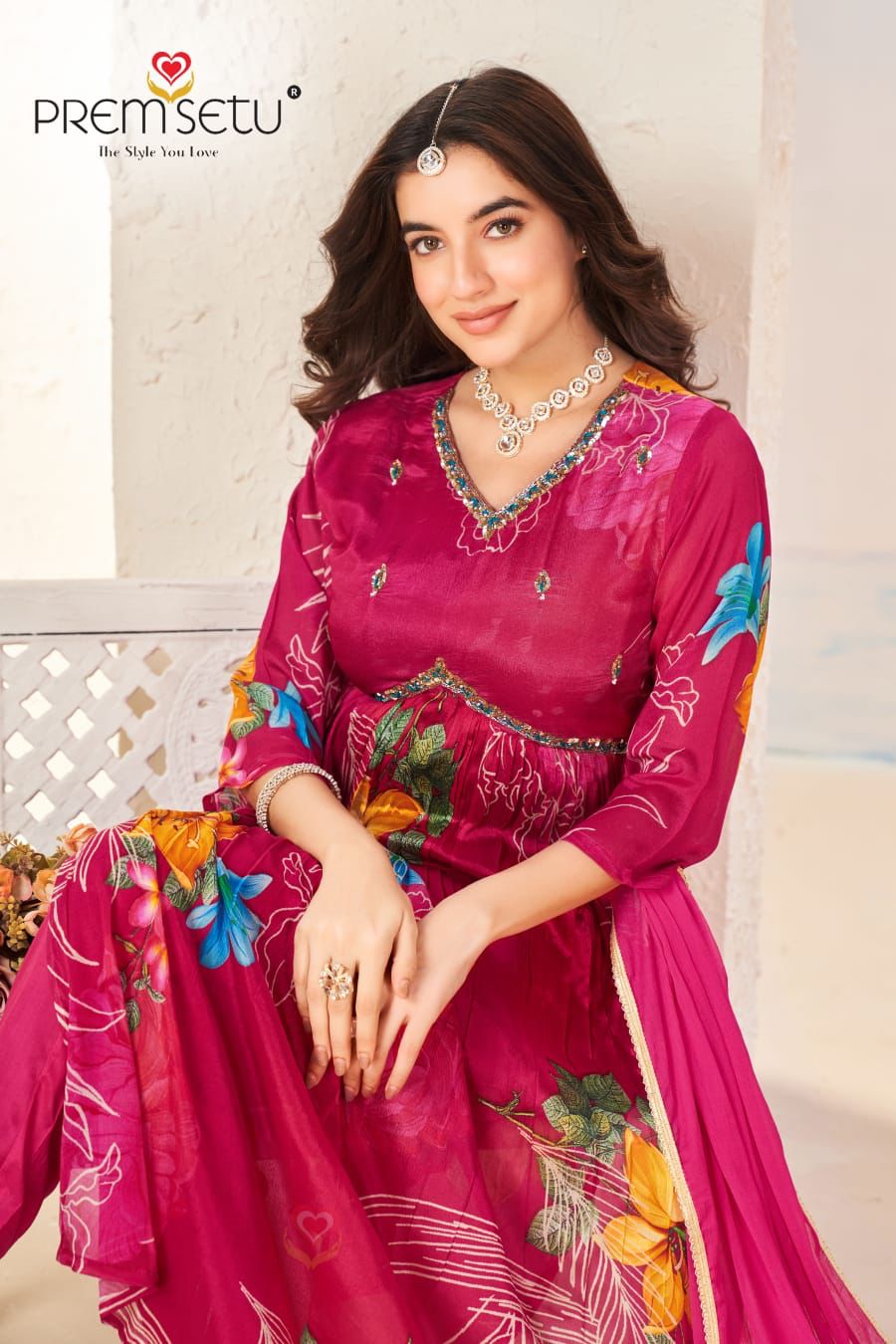 New Stylish Redymade Suits For This Festive Season