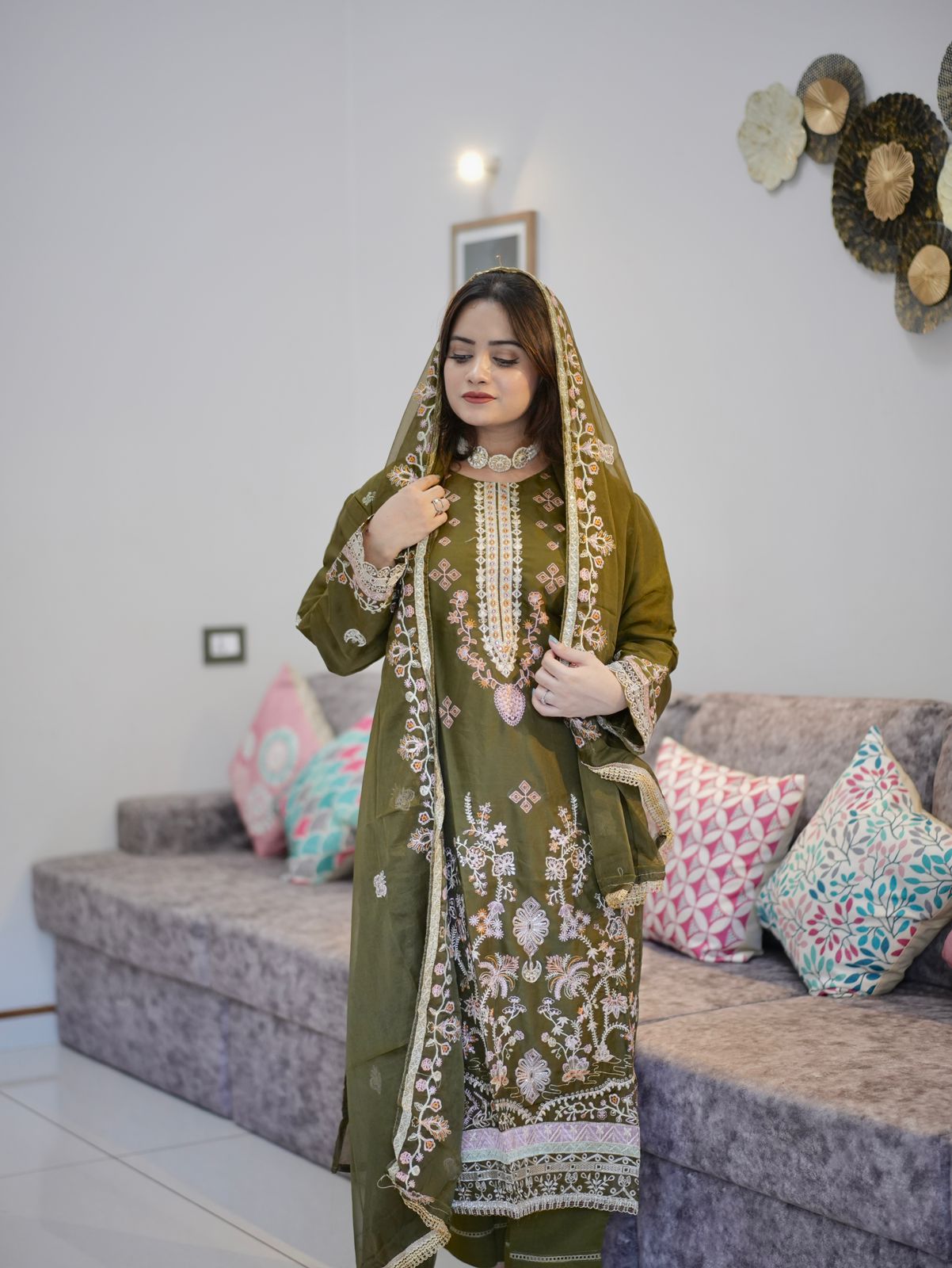 Ziaaz Designs D No 381 Organza Embroidery Work Designer Suits