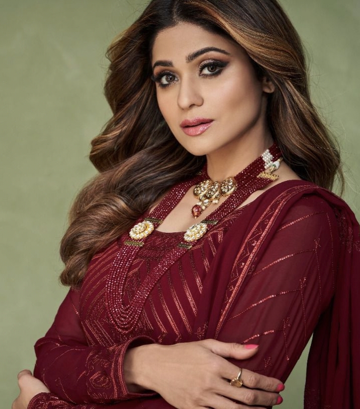 Masakali By Aashirwad Creation Heavy Georgette Suit Single And Set Stockiest And Supplier From Surat