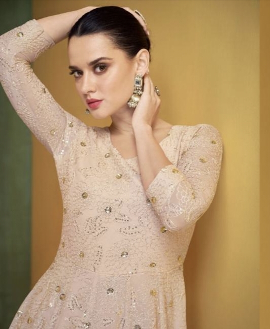 Alizeh By Sayuri Designer